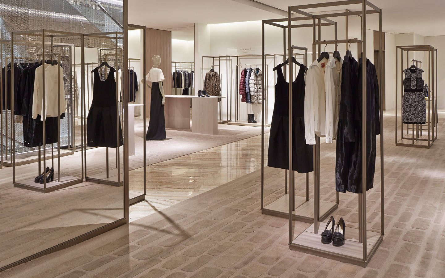 womens clothing store interior design